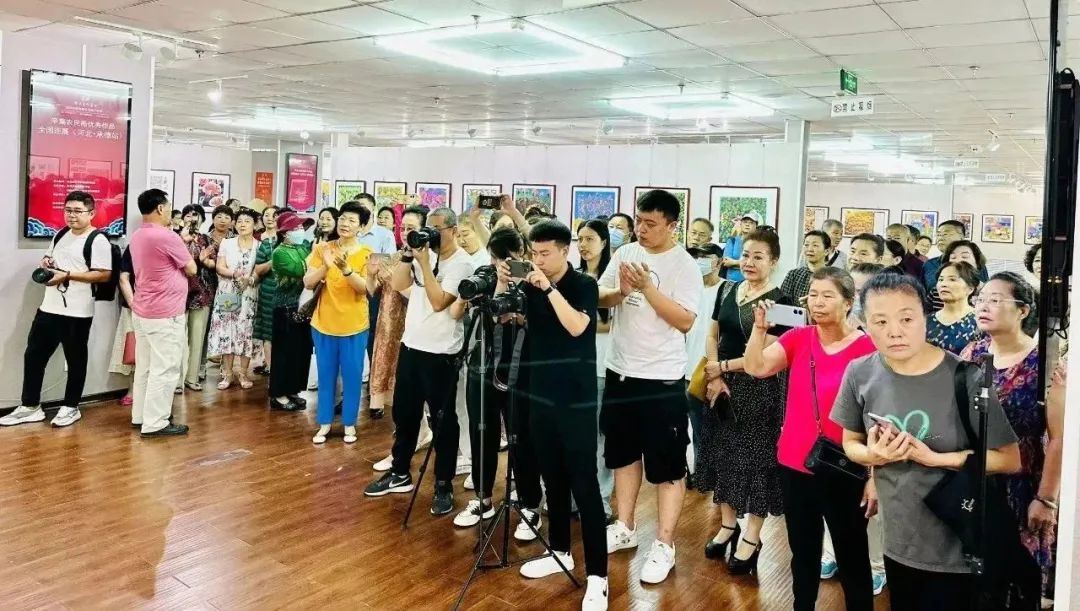 《传承乡土文化,服务农村振兴——辛集农民画优秀作品全国巡展》走进河北承德市群众艺术馆