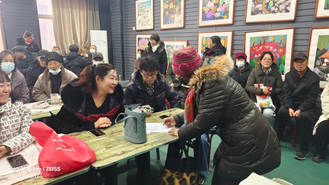 深入开展全民艺术普及,提升我市群众文艺素养,辛集市文化馆花鸟培训班于1月8正式开课