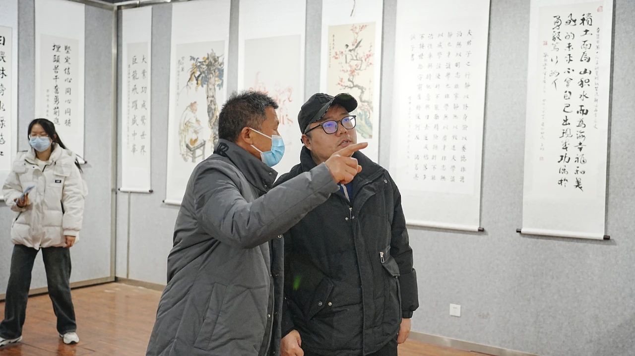 第十九届“新农村、新农民、新作品”书画作品展在文化馆三楼展览厅隆重展出