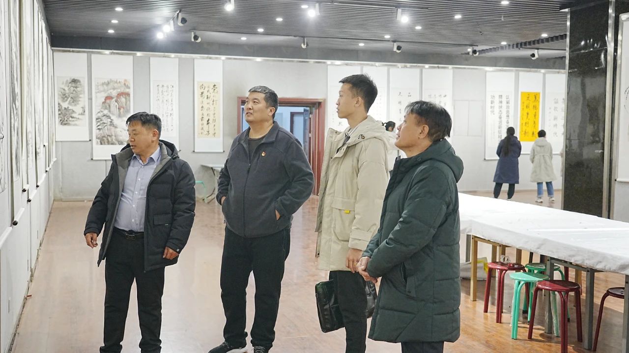 第十九届“新农村、新农民、新作品”书画作品展在文化馆三楼展览厅隆重展出