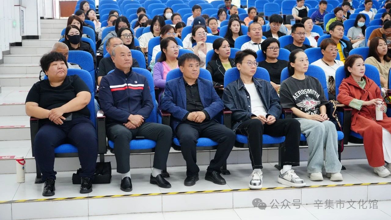 【文化馆：人民的终身美育学校】文化馆服务宣传周系列活动——辛集市化馆-京剧大讲堂