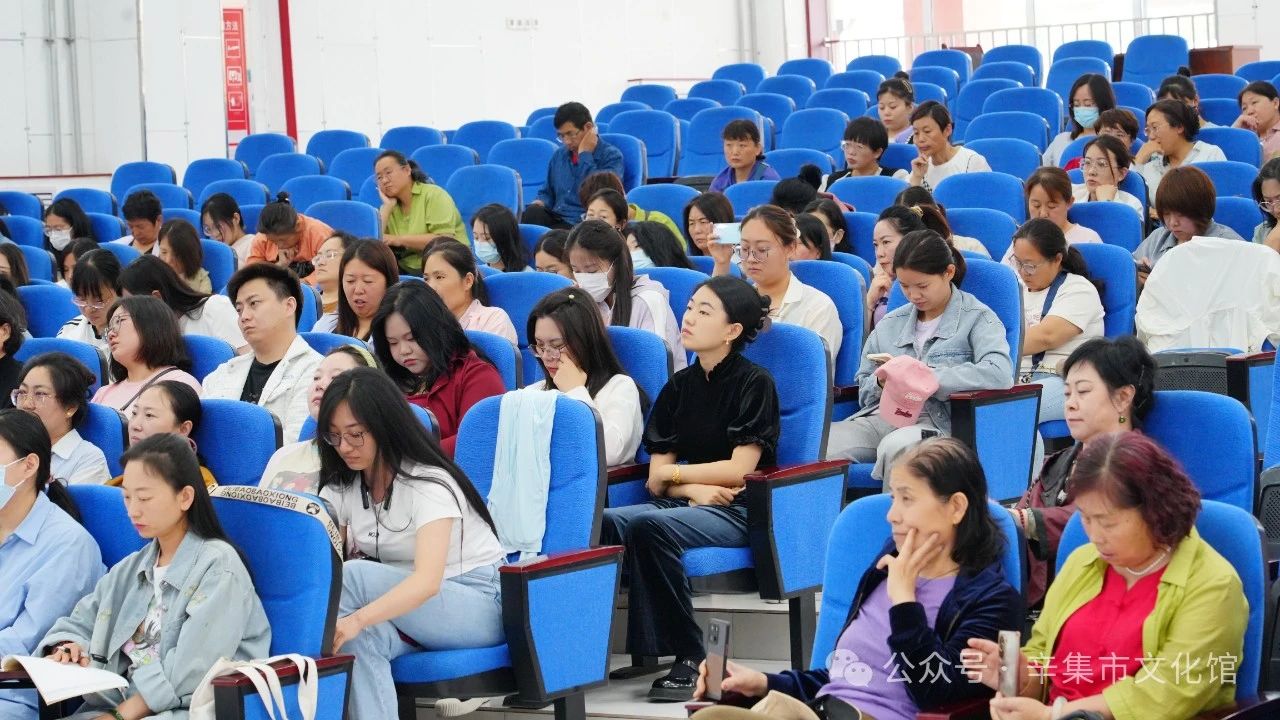 【文化馆：人民的终身美育学校】文化馆服务宣传周系列活动——辛集市化馆-京剧大讲堂