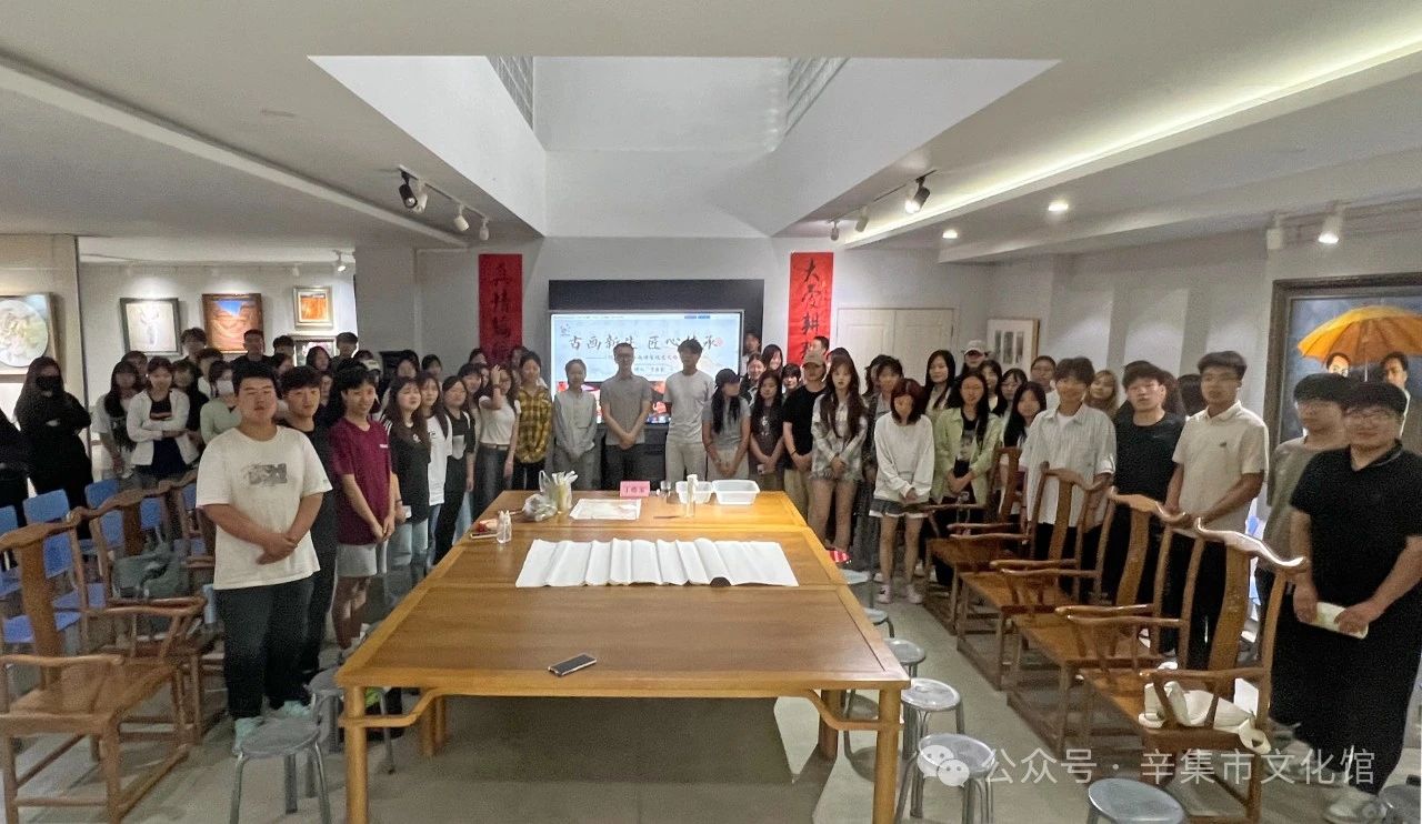 【文化馆：人民的终身美育学校】文化馆服务宣传周系列活动——非遗进校园装裱修复技艺培训走进石家庄幼儿师范专科学校
