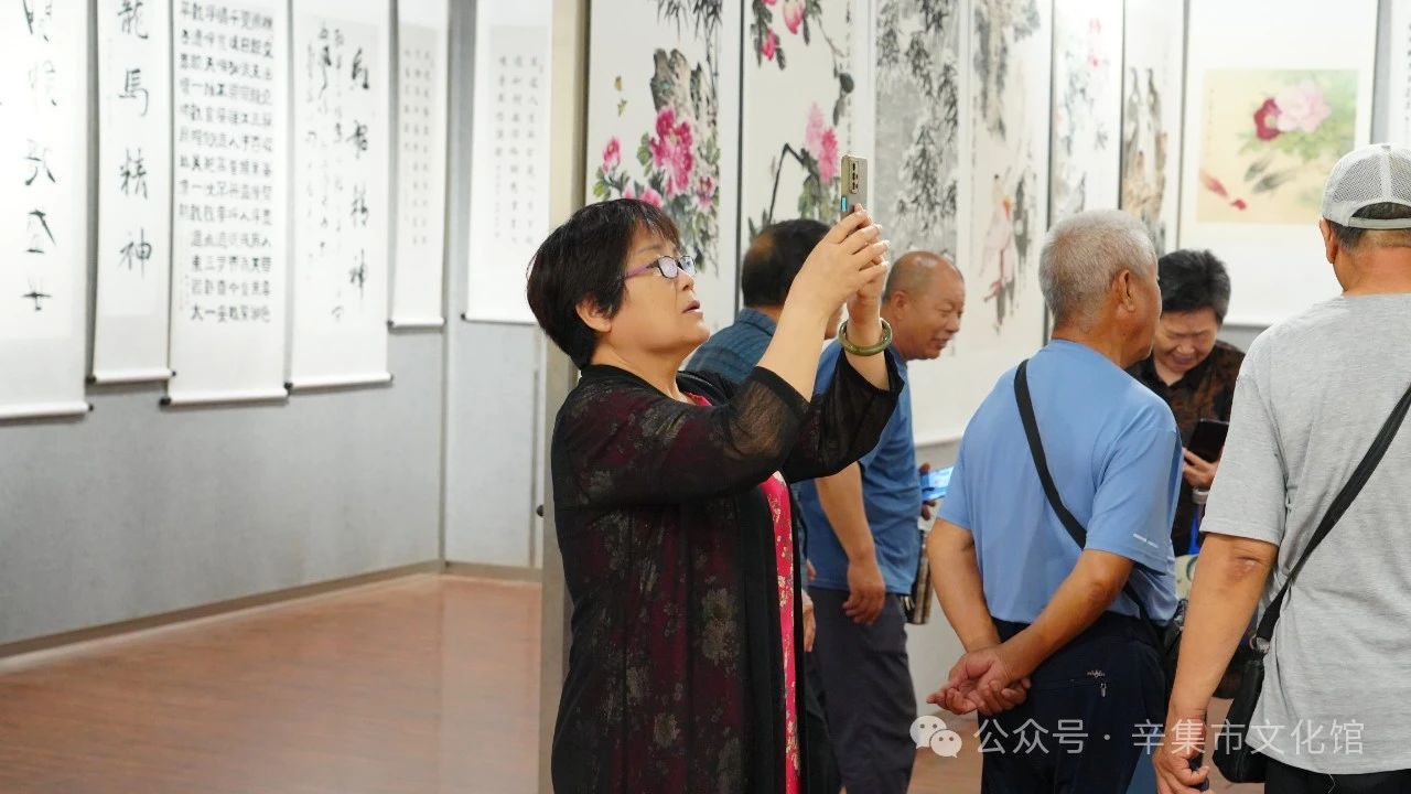 “翰墨颂党恩 丹青抒华章”,2024年辛集市庆“七一”书画展于7月1日-5日在文化馆三楼展览厅隆重展出