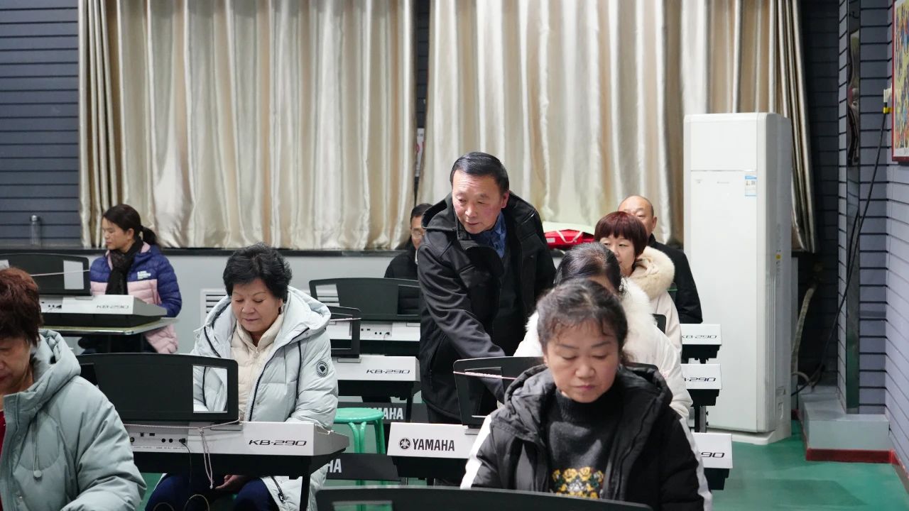 2024年辛集市文化馆全民艺术普及器乐培训班(二)正式开课