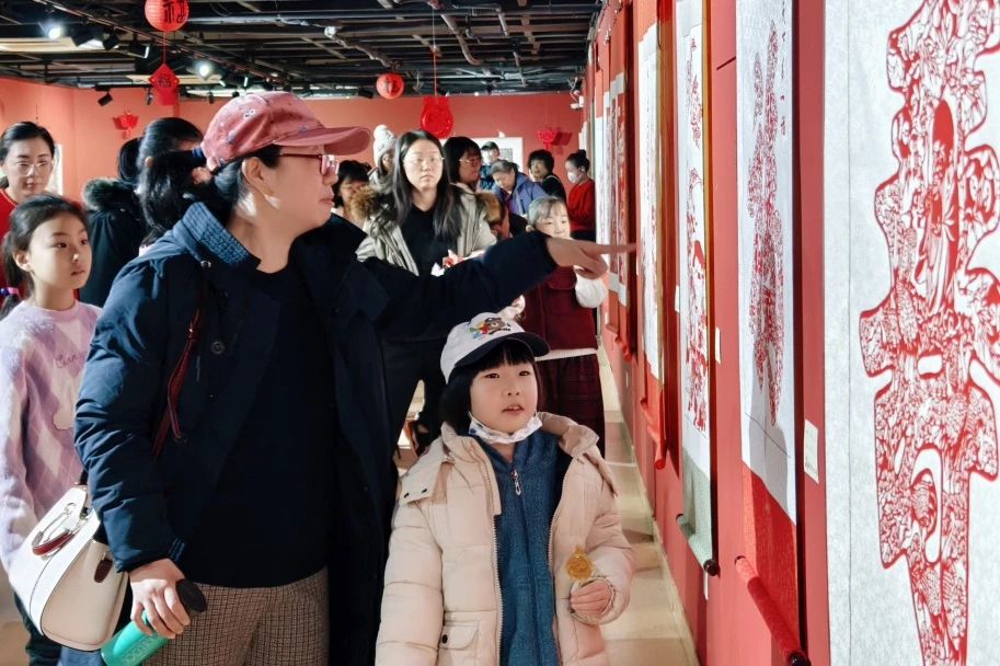 2025“元宵节”辛集农民画在天津市群众艺术馆展出