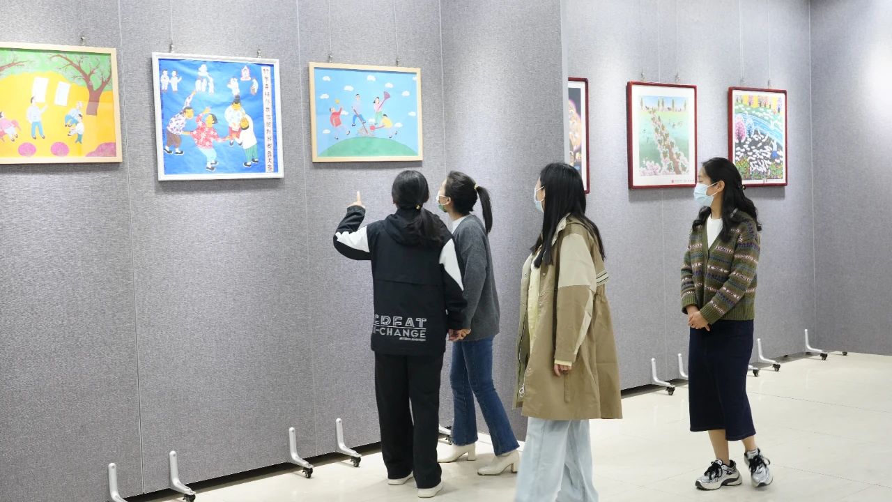 “全民国家安全教育 走深走实十周年”主题书画展在辛集市新时代文明实践中心正式展出