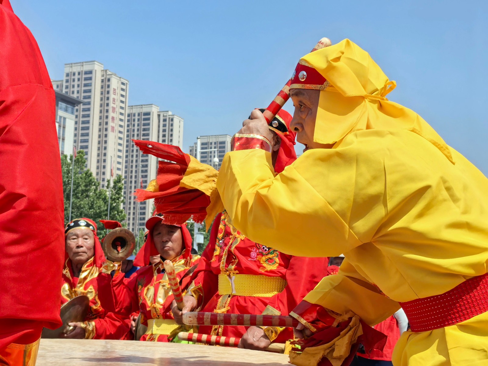 “5·19中国旅游日暨辛集市第六届鼓王争霸赛”在国际皮革城举办