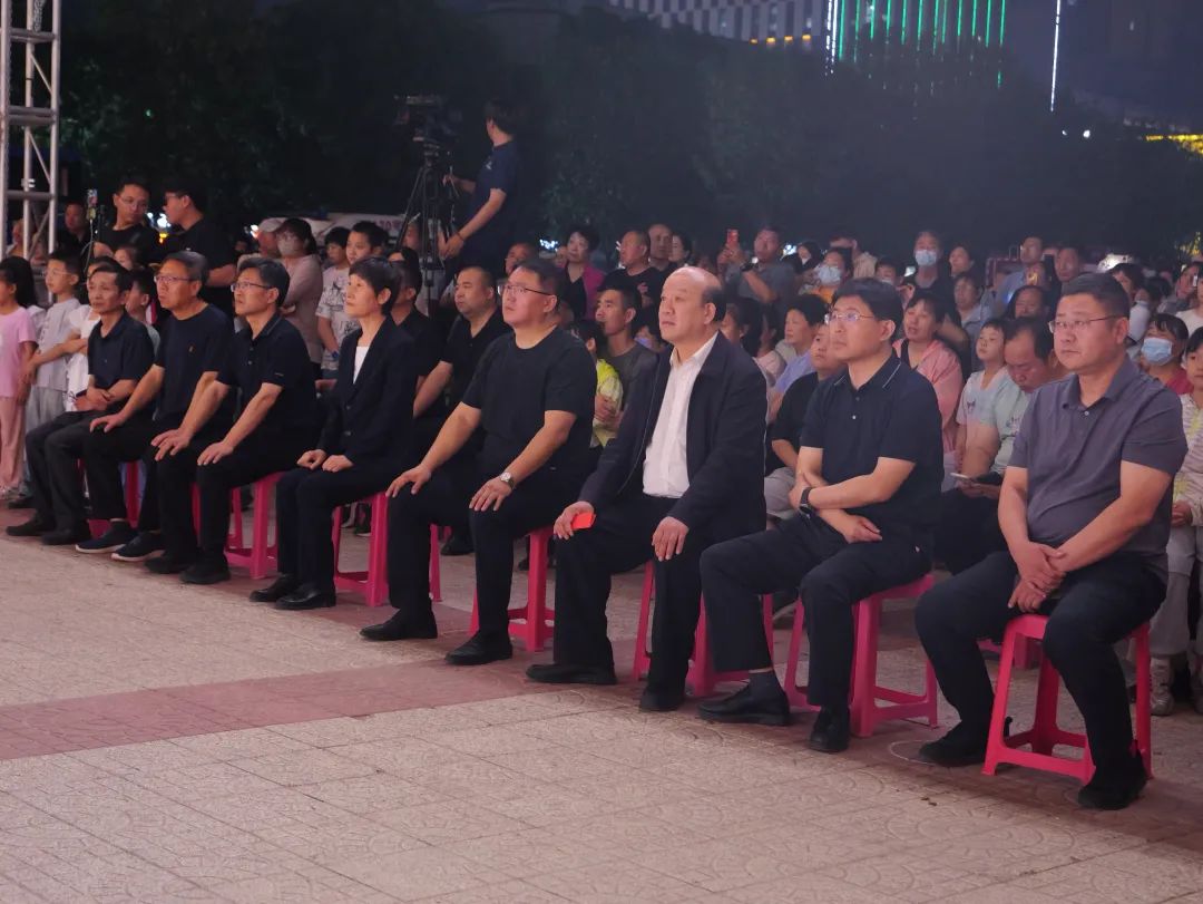 辛集市打卡夜经济消费新地标暨夏季“彩色周末”文化活动启动仪式